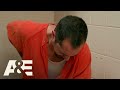 60 Days In: Robert Fakes His Way Out of Jail (S1 Flashback) | A&E