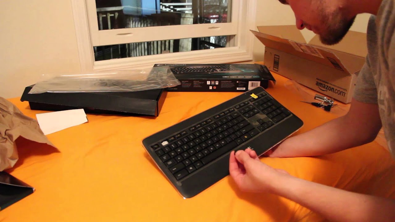 Logitech k800 Keyboard Unboxing - YouTube