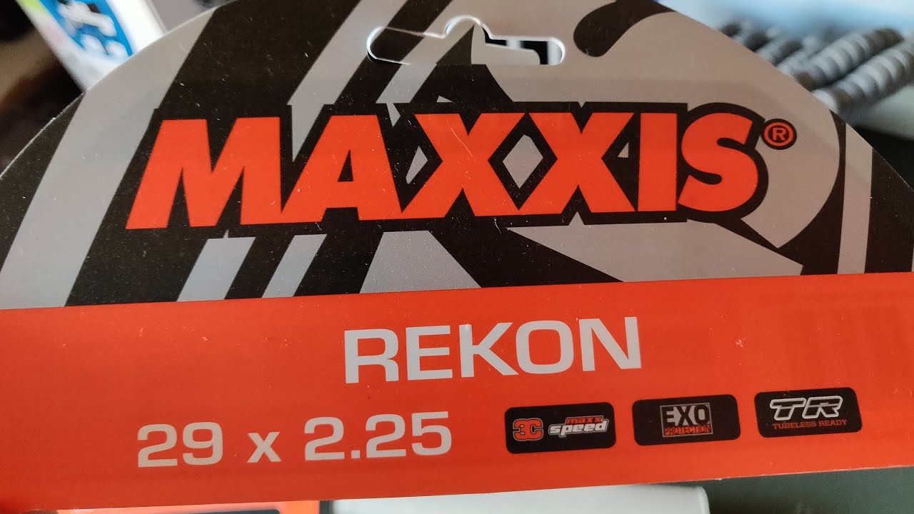 Maxxis Rekon up close / 29x2.25/ 120 TPI / 60 PSI / 3C / Maxx speed / EXO / TR (tubless ready)