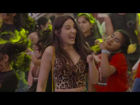 Dirty Little Secret - Nora Fatehi  Live Performance | Abu Dhabi Dalma Mall