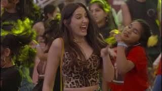 Dirty Little Secret - Nora Fatehi  Live Performance | Abu Dhabi Dalma Mall