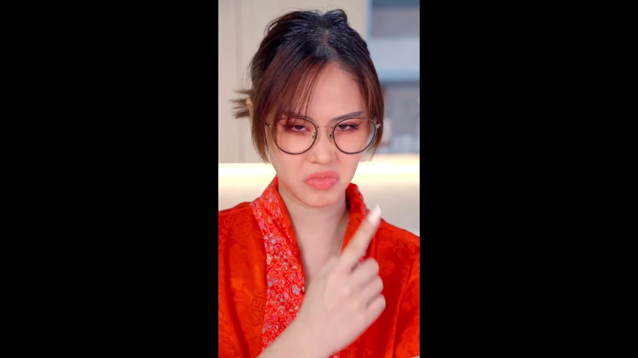 When Your ASIAN MUM Watches TOO MUCH BLACKPINK 