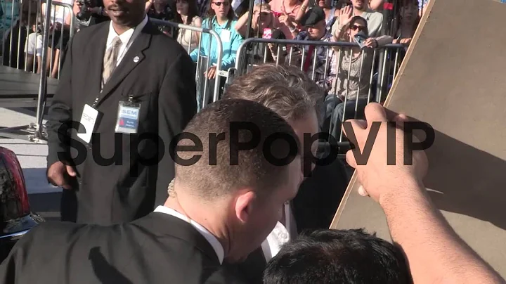 Bruce Greenwood and Susan Devlin greet fans at the...