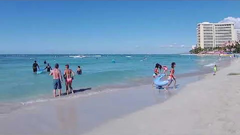 [4K] WAIKIKI BEACH in Honolulu, Oahu HAWAII Walking and People Watching