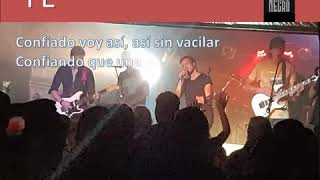 Video voorbeeld van "TODA DE NEGRO - FE (karaoke)"