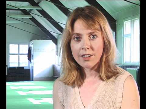 Karen Ascoe Net Worth
