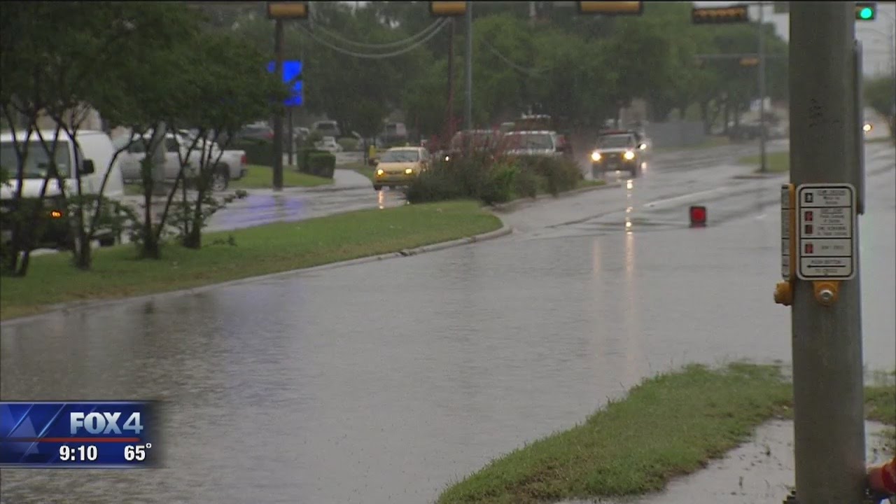 Heavy Rain Floods Large Sections of North Texas - YouTube