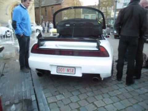 Honda NSX - YouTube