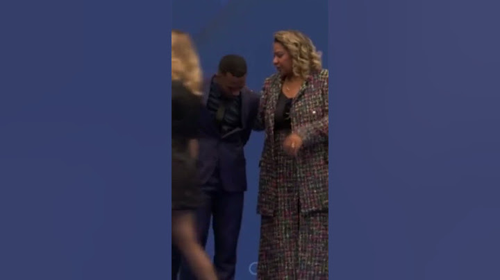 Mucho amor ahí: el abrazo de Endrick con su novia