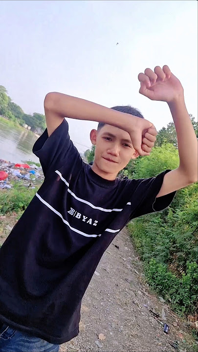 yang Bagoyang paling asikk siapa?? #aderidone #shorts