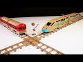 Trem de alta velocidade vs trem comum | Pistas de Crossing of Rails | Modelo de trens mais rápidos