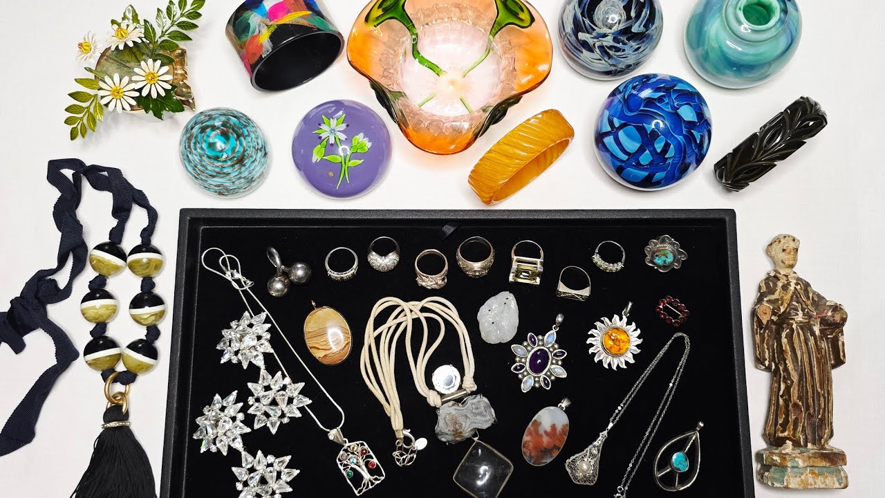 LIVE JEWELRY & ARTISAN SALE PREVIEW ✨️ JANUARY 13TH AT 7PM EST