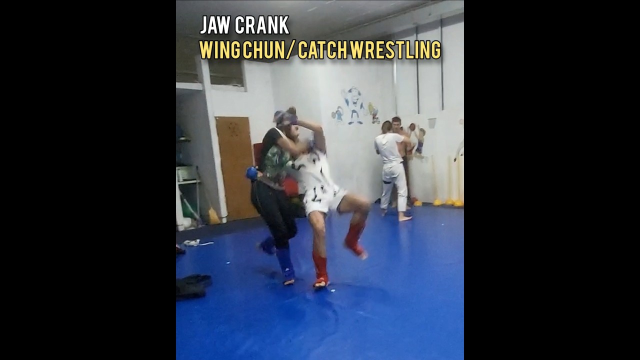 Jaw Crank in Sparring | Yes it can be done light! 