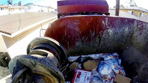 GoPro TrashCam: Amrep Packing a Load of Heavy, Stinky Garbage!