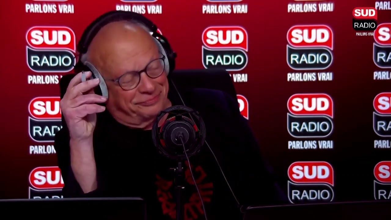 Les talibans interdisent aux femmes de parler entre elles