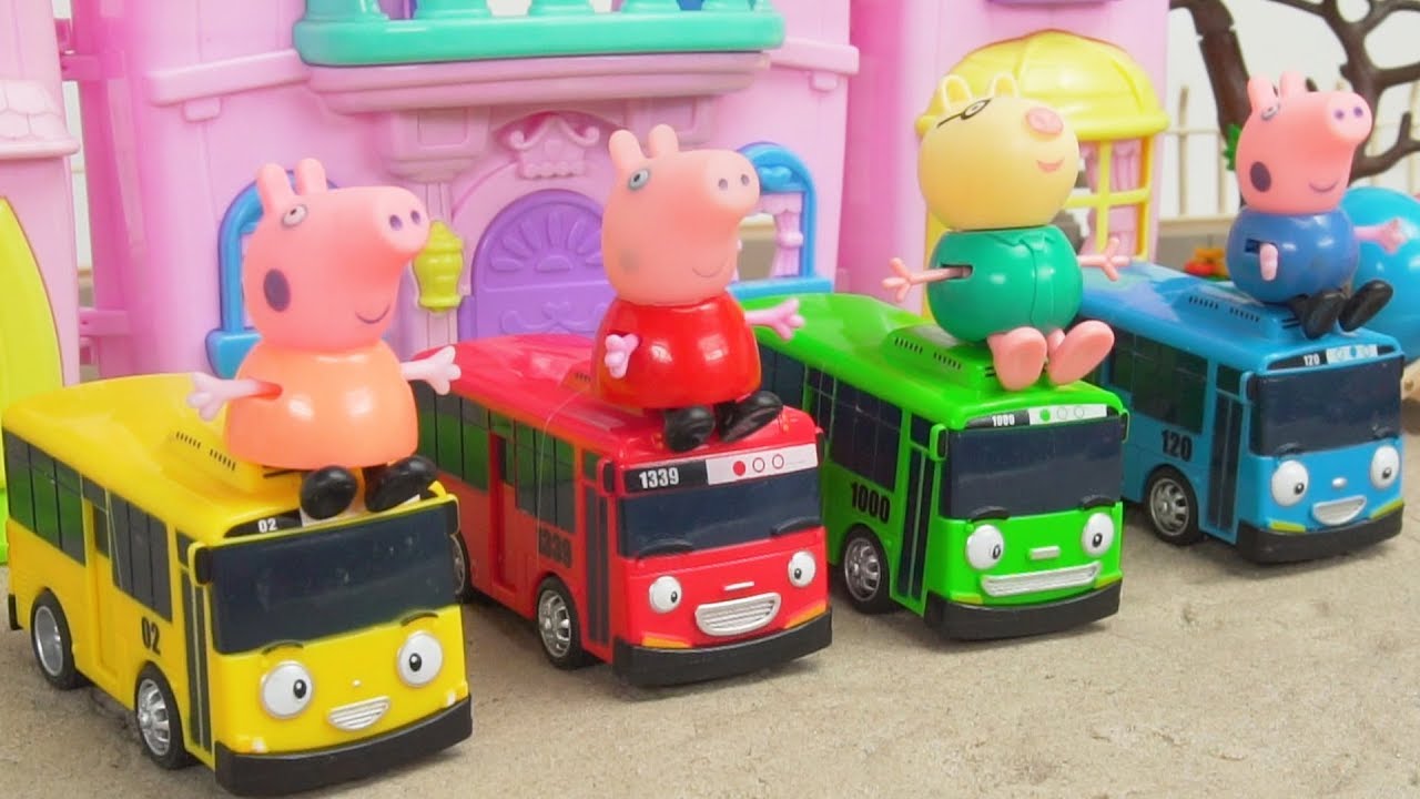 Peppa Pig and Tayo the Little Bus toys play