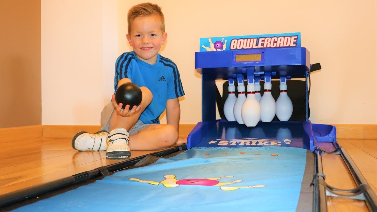 Bowling a los bolos con los Niños Juegos YouTube