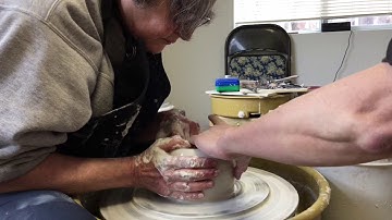 336. A Throwing Lesson with Hsin-Chuen Lin 林新春 拉坯一對一教學