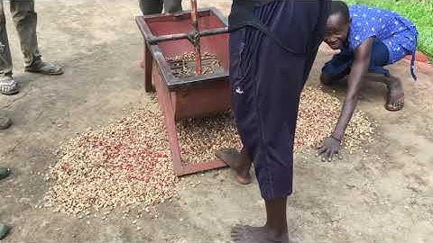 Groundnut Shelling Machine