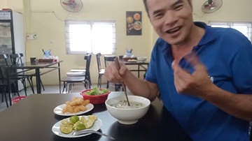 Thẩm Vị Bữa Trưa Món Phở Gà 35 vnđ Quá Ngon 