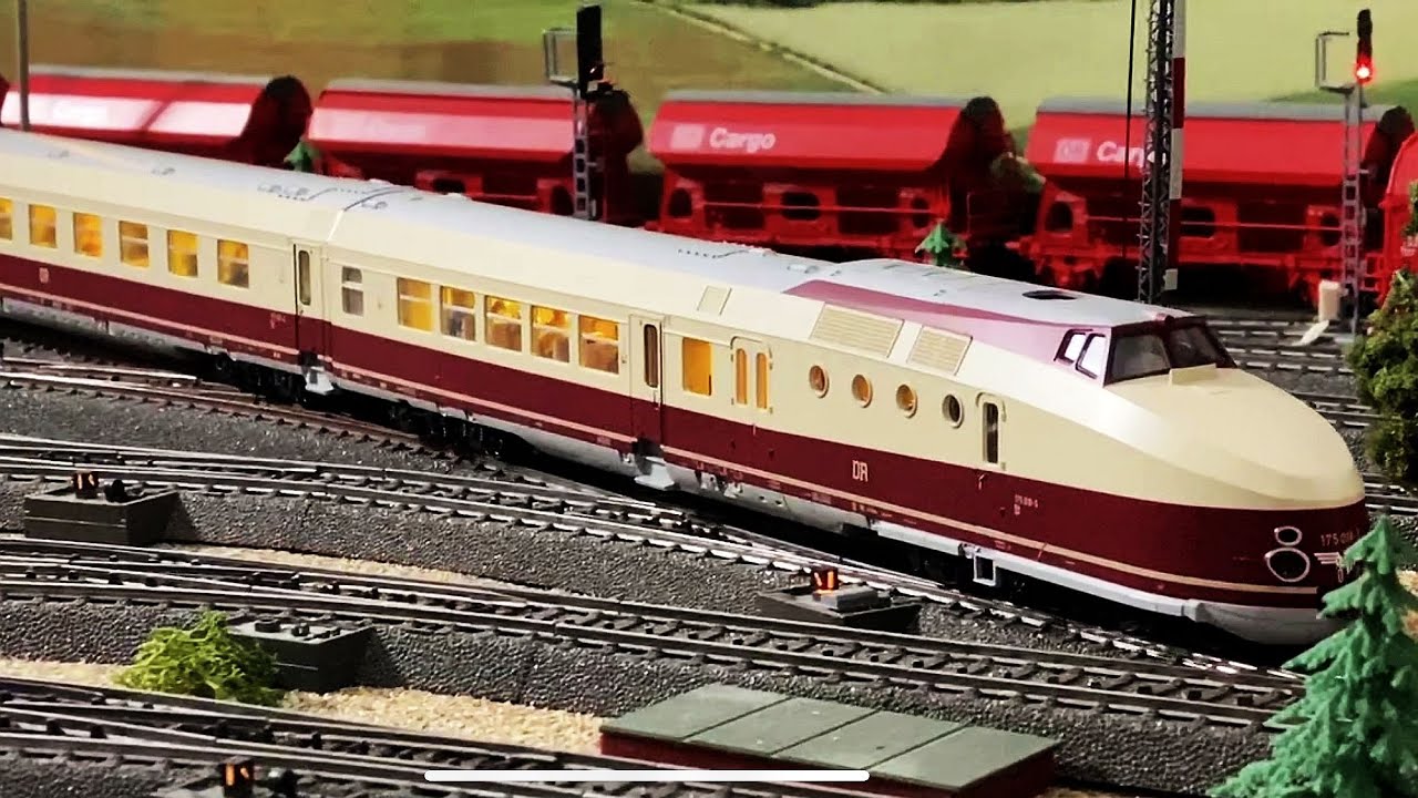 KATO H0 73301 - VT18 BR175 SVT - Bauart Görlitz - DR - Deutsche Reichsbahn - DDR - ESU LokSound 5