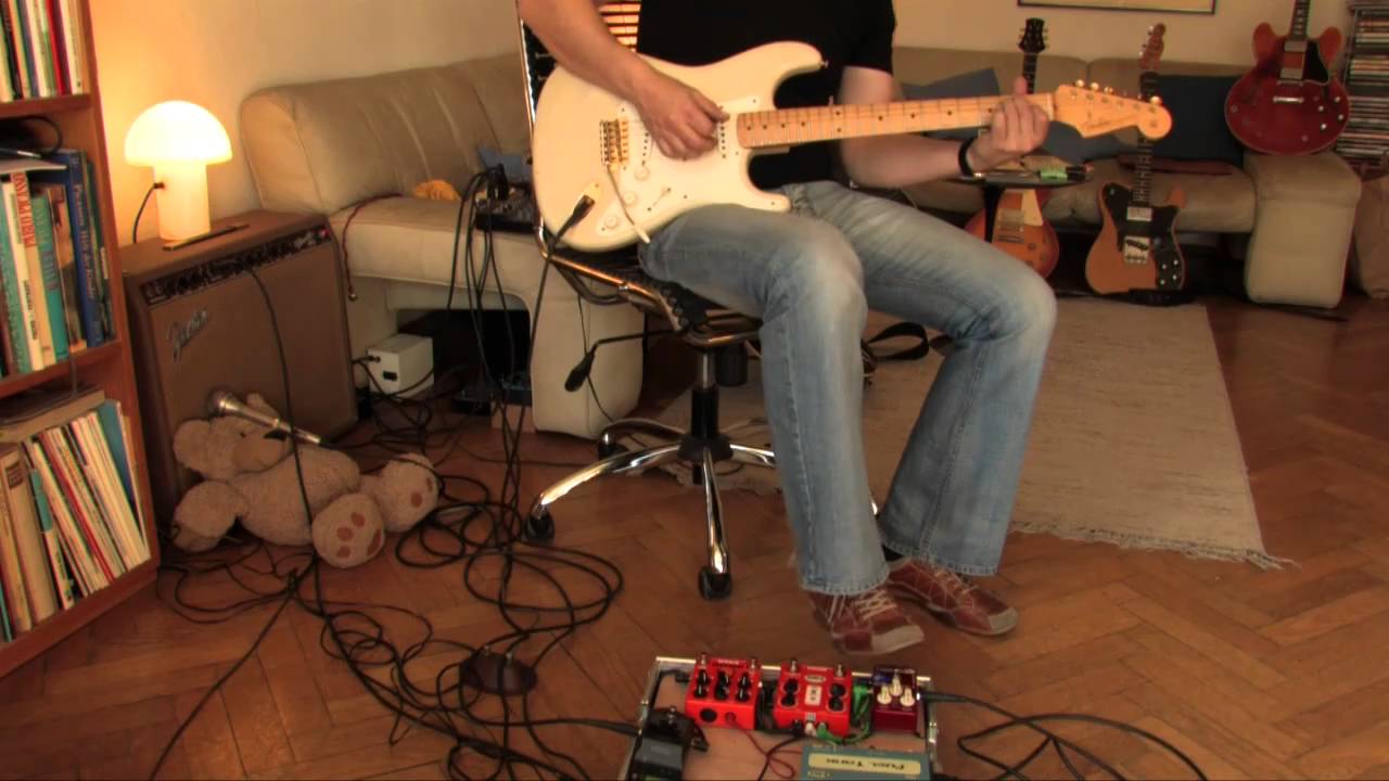 Vahlbruch Chorus Effect Pedal - What To Know & Where To Buy