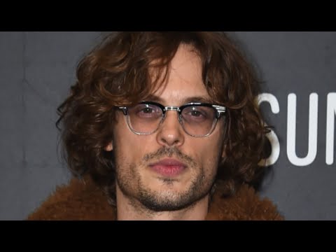 Vídeo: En quins episodis de Dollface està Matthew Grey Gubler?