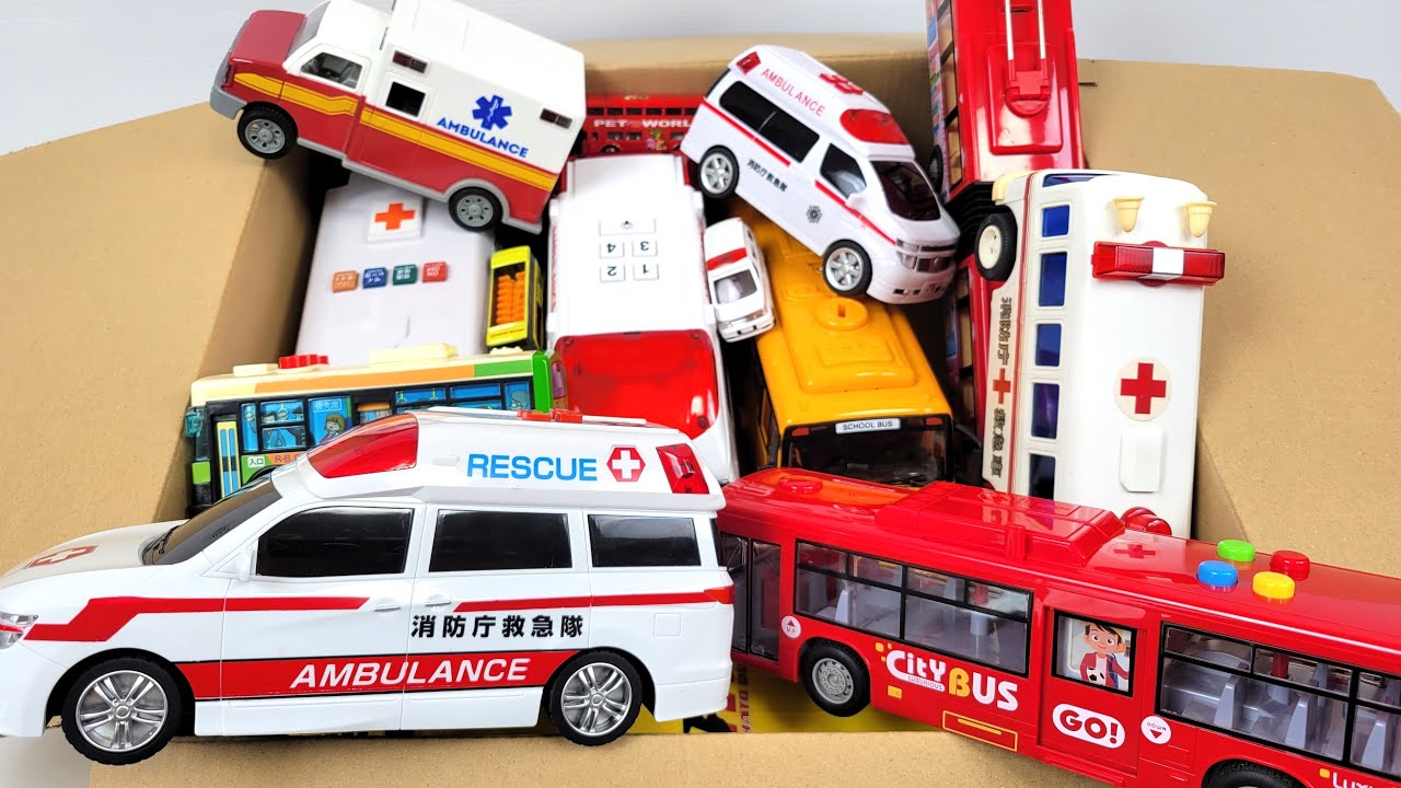 坂道走る『救急車＆バス』のミニカーで緊急走行テスト！