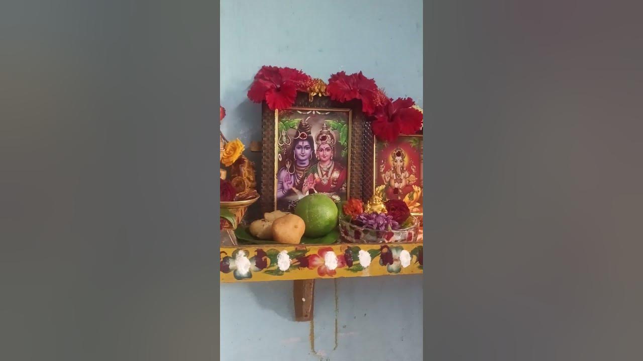 Jai varalakshmi devi ravamma ma intiki🙏🙏🙏🙏 #music #devotionalsongs