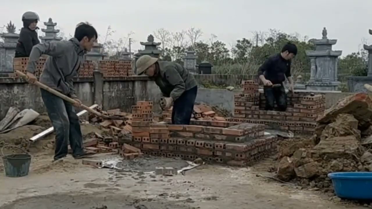 xây nhà mới cho các cụ 