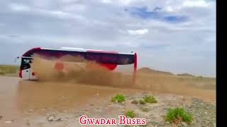 Al Mahmood Yutong Bus Vs Al Yusouf Korean Daewoo Full Speed In Rain Water Quetta Route
