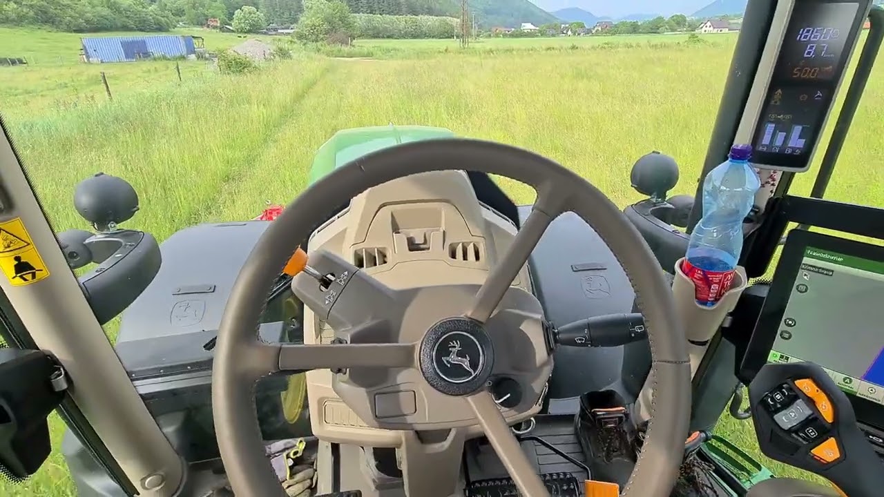 John Deere 6R165 a Pottinger S10