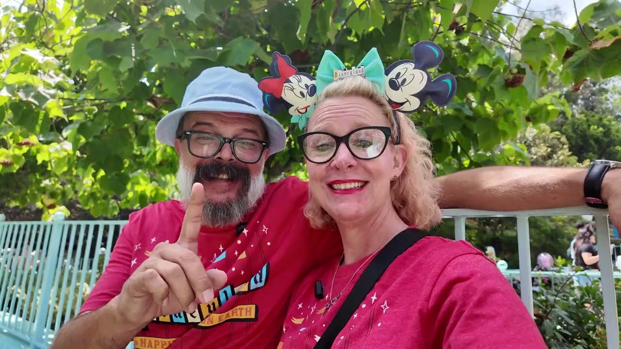 Let's Take a Quick sPIN Through ToonTown!  @ Disneyland!