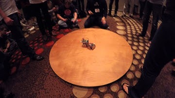 Sumobot Round 2   Tatsukuma vs Bean bot