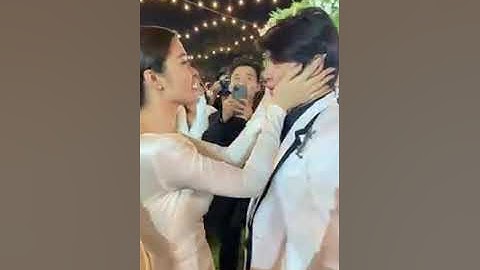 NOO PHƯỚC THỊNH ÔM CHẶT BẠN THÂN KHÓC CHÚC PHÚC TRONG LỄ CƯỚI ĐÔNG NHI & ÔNG CAO THẮNG.