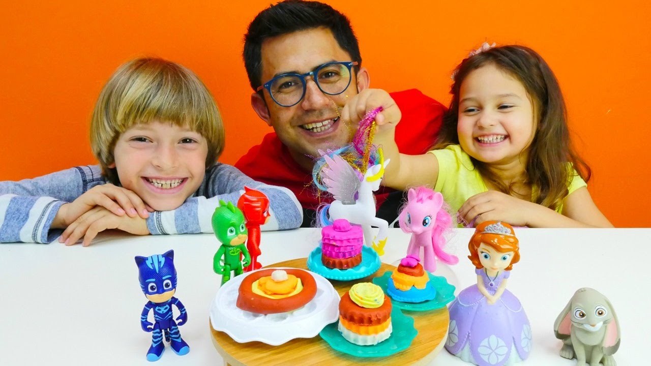 Pijamaskeliler, MLP ve prenses Sofıa Play Doh Pastanesindeler