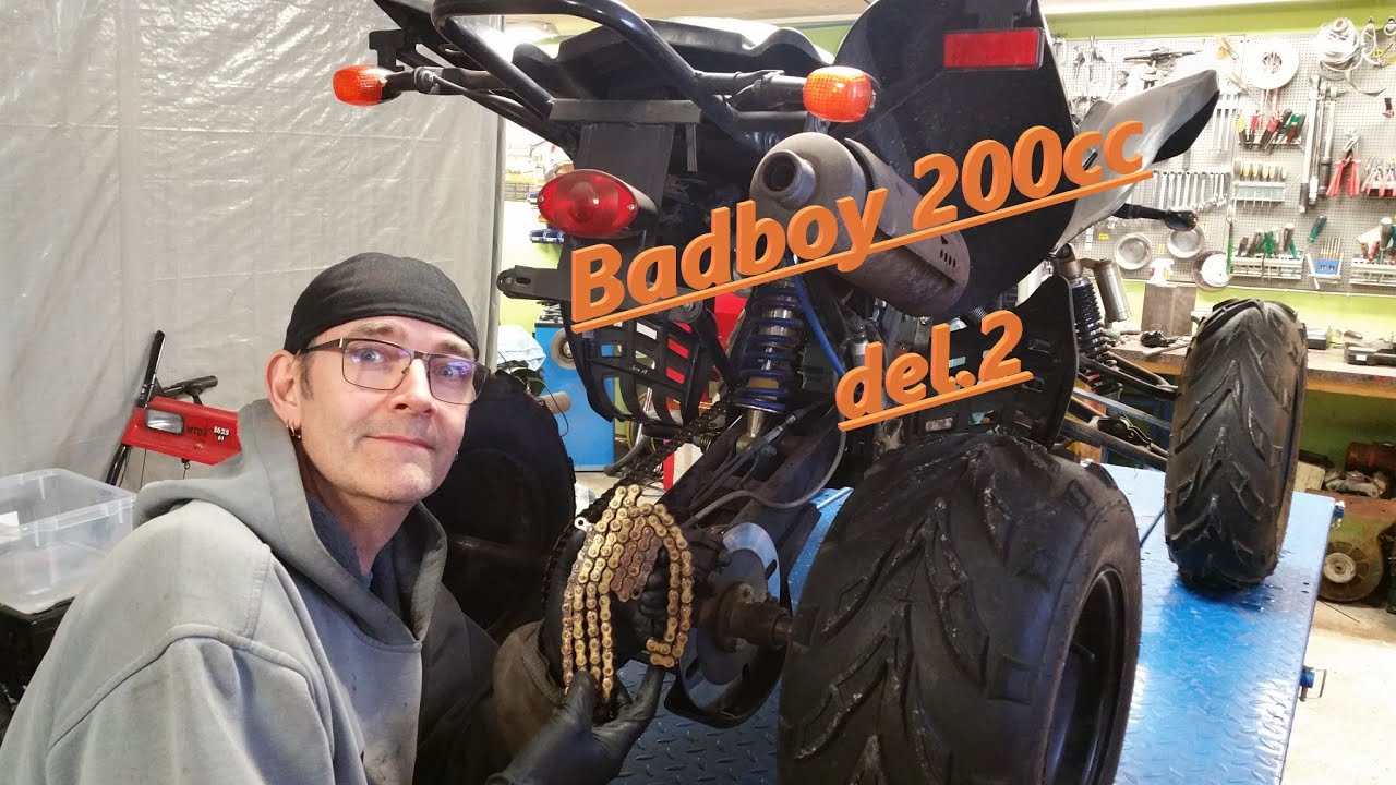 Bashan badboy 200cc atv del 2. Nytt batteri, ny kedja och ny kedjespännare.