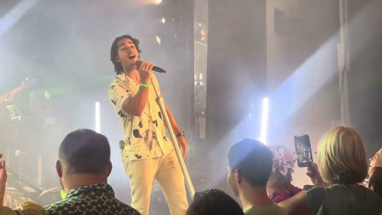  Nathan Carter/Jake Carter - Carter on the Costa 2025.  “Love Somebody Like You/Valerie”