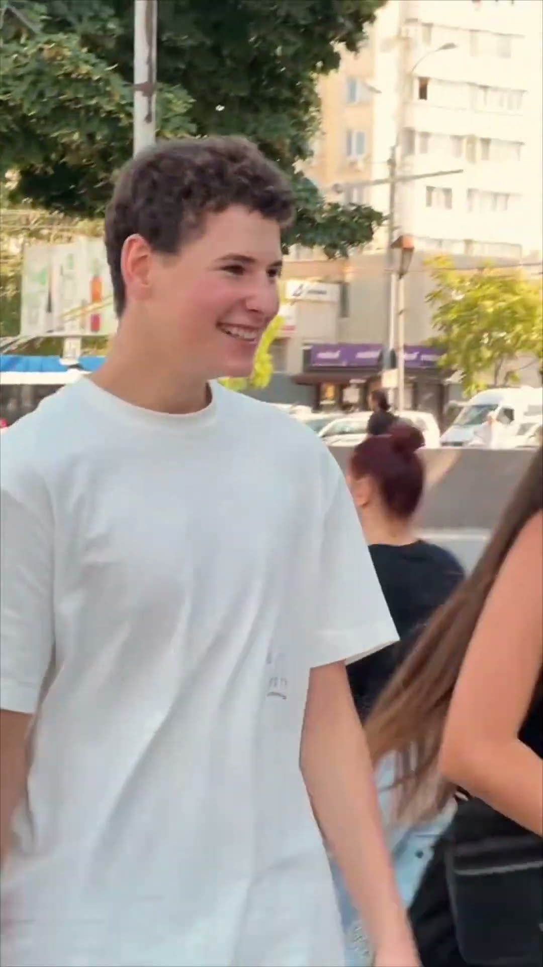 Guy in Granny Costume Hilariously Pranks Strangers
