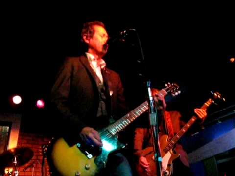 Alejandro Escovedo - "This Bed Is Getting Crowded"...