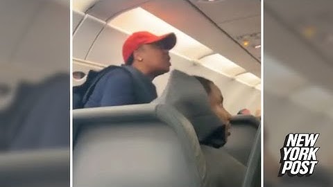 Couple forces entire flight to disembark after rushing plane sans boarding passes | NY Post