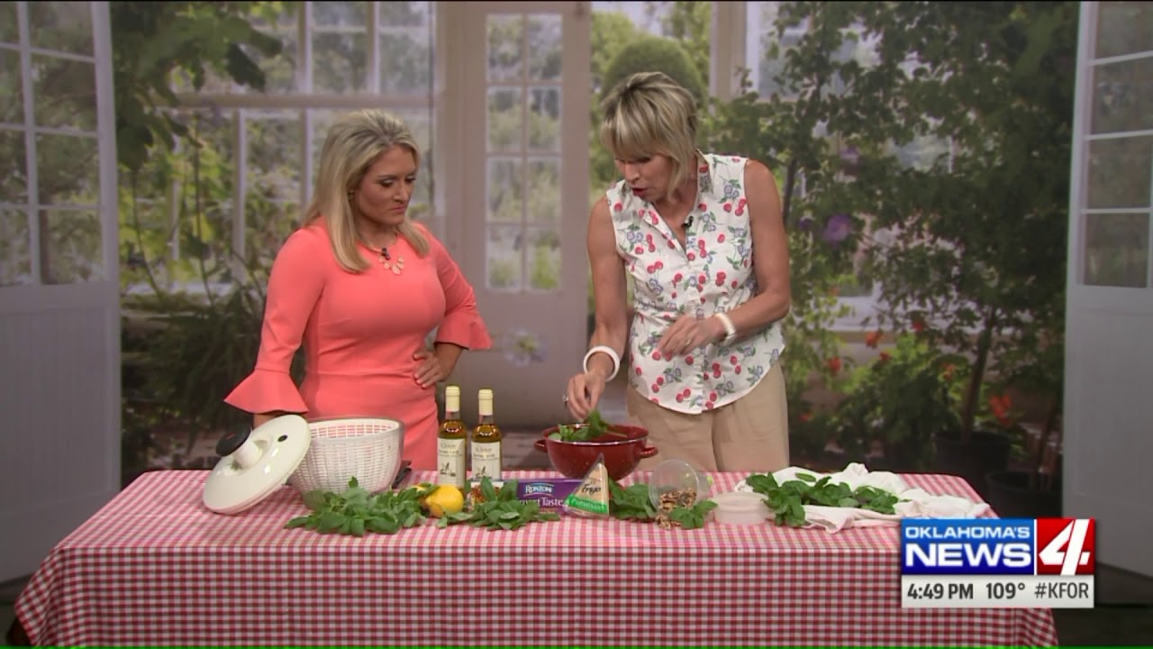 newspaper mockup 4 your garden: Using basil from your garden