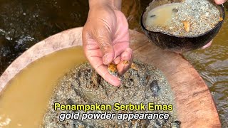 SHORT THE WORLD‼️😱 THE DISCOVERY OF INDONESIA'S GOLD RIVER || THE GOLD IS RUNNING