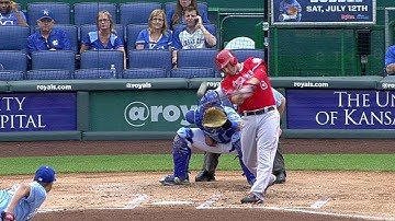 LAA@KC: Freese plates a pair with a single to center