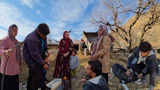Nomadic Life: Building a Nomadic House Floor - Nomadic Friends Help! 🚜🏡✨