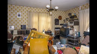 ABANDONED HOME FULL OF 90'S ELECTRONICS (TV'S, CAMERAS, COMPUTERS) - EVERYTHING LEFT BEHIND