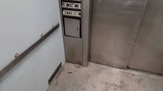 S21: Dover Hydraulic Service Elevator #2 Scottsdale Fashion Square Mall Scottsdale, AZ