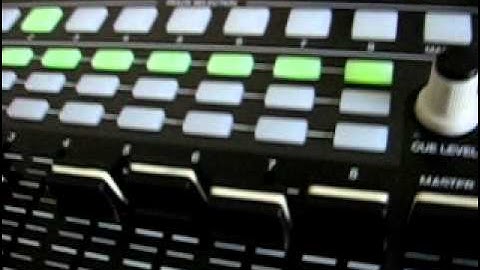 TV decibel: First touch with Akai APC 40