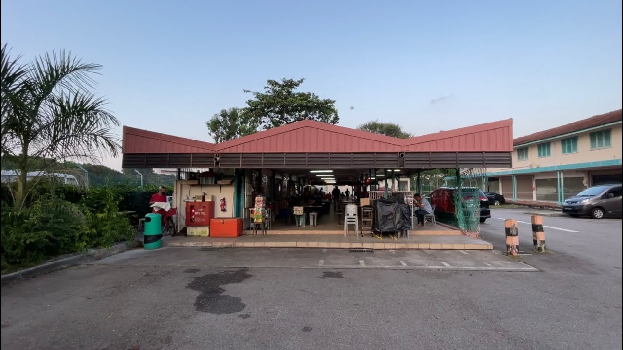 🇸🇬 Food Walk *CHEAPEST* Kopi in a Hawker Centre in Singapore (Jalan
