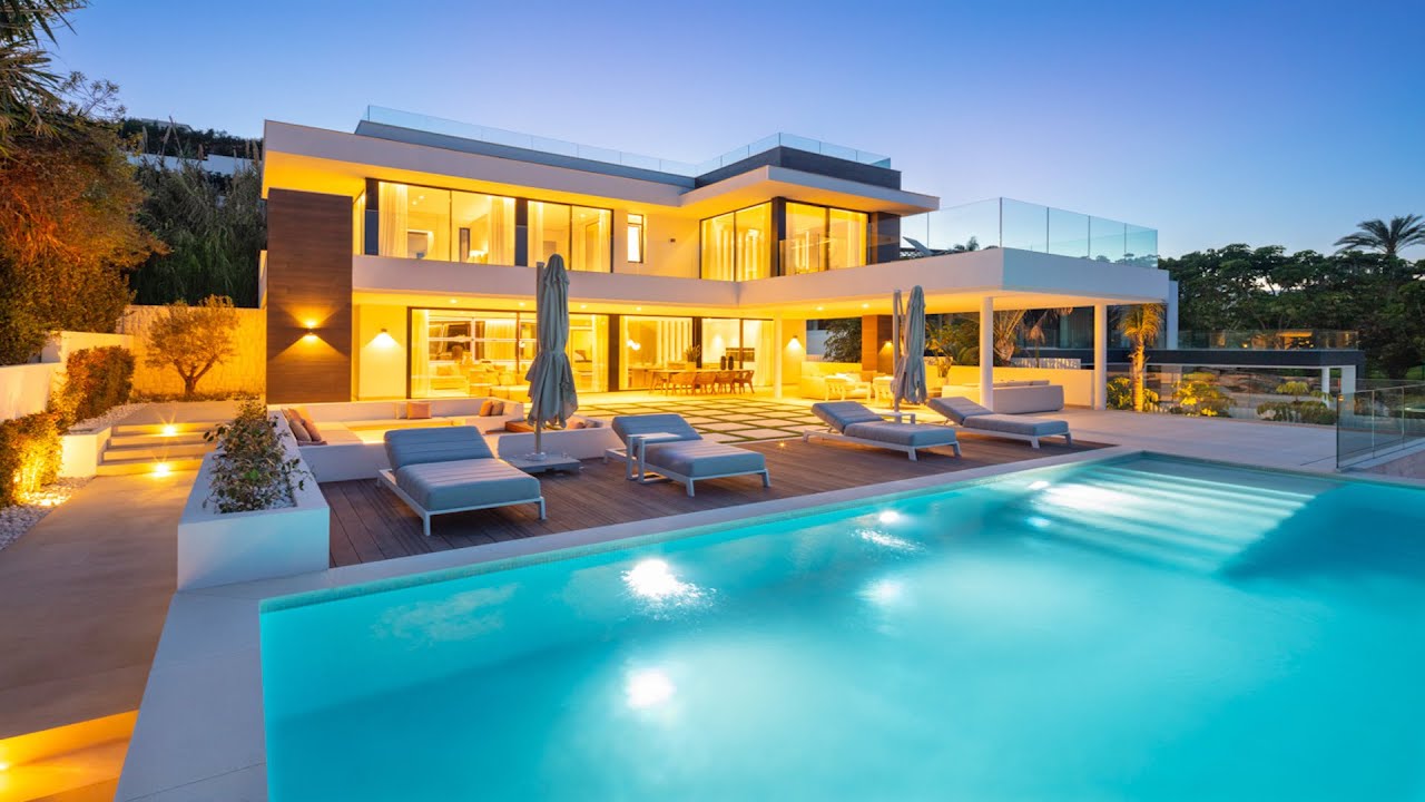 Superb Villa with Mountain Views in Marbella | €3.595.000 | Marbella Hills Homes Real Estate